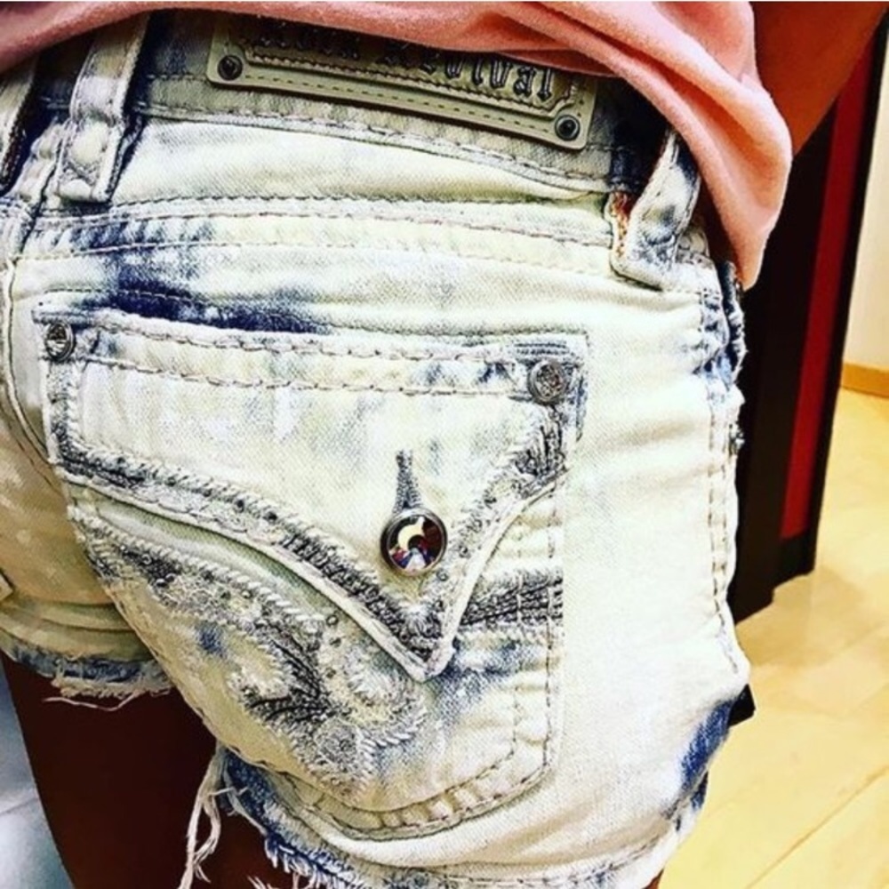 Brand new with tags Rock Revival Shorts 🔥 🔥